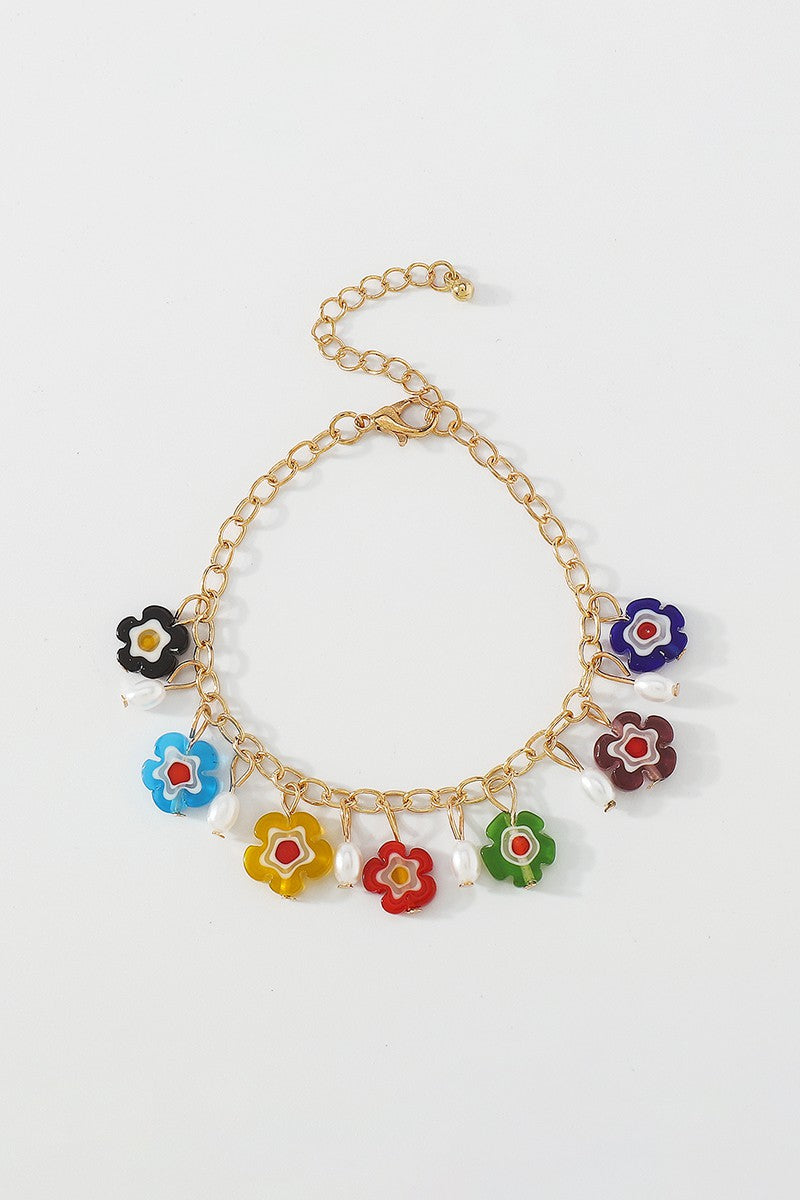 Tobillera con flores delicadas